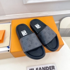 Louis Vuitton Slippers